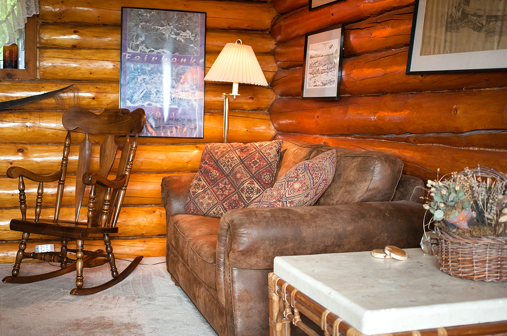 The Log House Living Room at A Taste of Alaska - Fairbanks Lodging